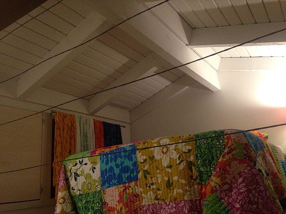 king size loftw/closets