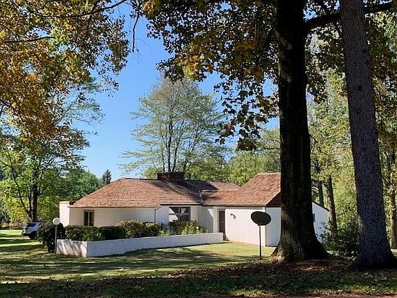 5th image of 4502 Evergreen Dr