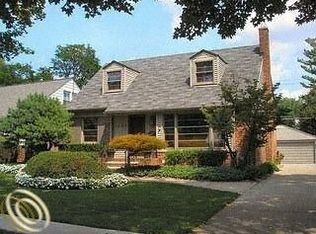 1153 Washington Blvd, Birmingham, MI 48009