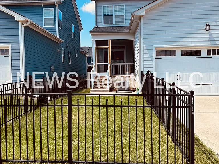 5404 Wallace Martin Way — Photo 6
