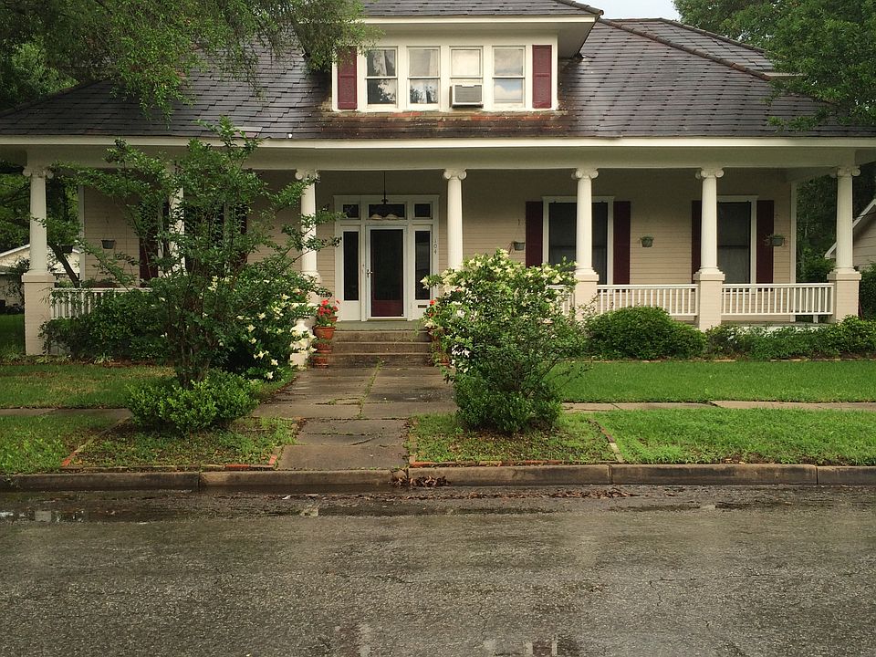 1st image of 104 E Prairie Ave