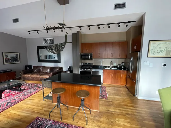 915 Franklin St, Houston, TX