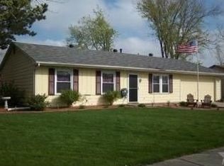 1105 Applewood Rd, Fort Wayne, IN 46825