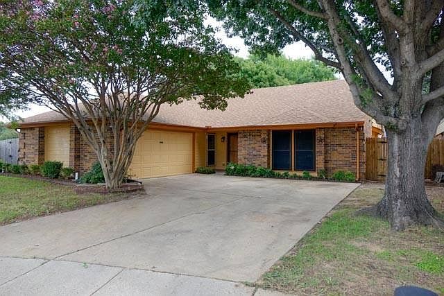 1st image of 7501 Ashwood Cir