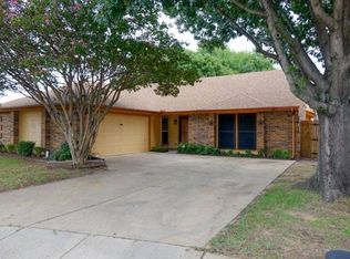 7501 Ashwood Cir, Fort Worth, TX 76123