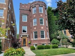 610 Michigan Ave APT 3, Evanston, IL 60202