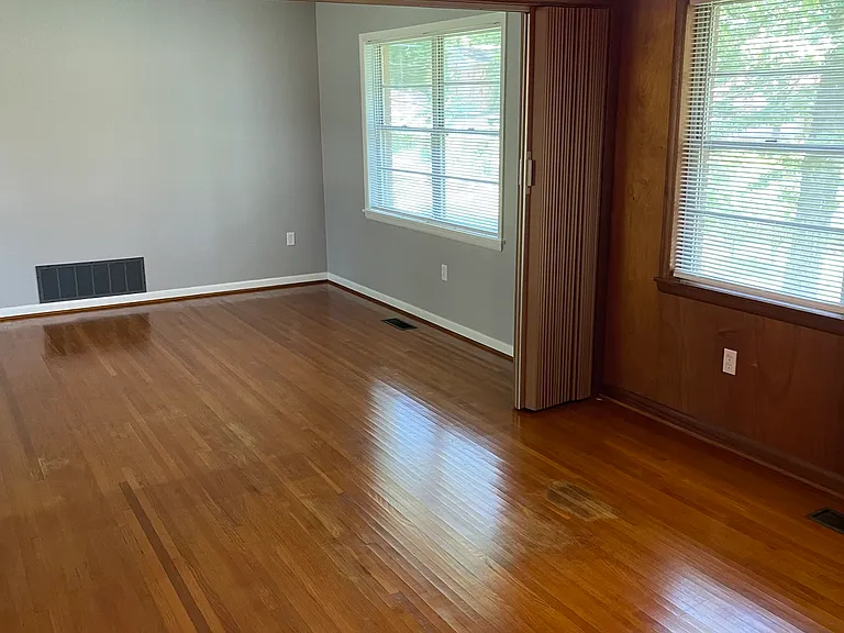 4506 Rosemont Dr — Photo 12