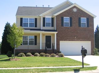 2109 Big Pine Dr, Matthews, NC 28105