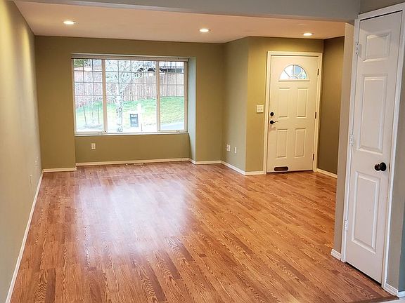 4th image of 1455 Sweetbay Dr