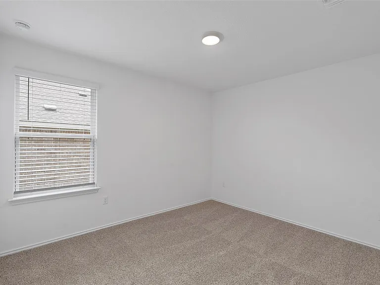 18609 Cremello Dr #B — Photo 16