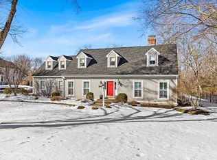 1511 Great Pond Rd, North Andover, MA 01845