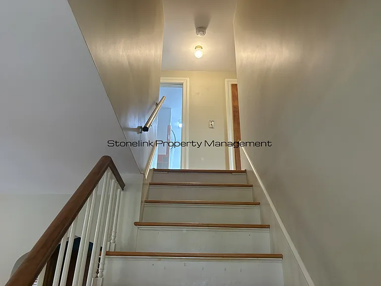 60 Hambly Rd — Photo 9