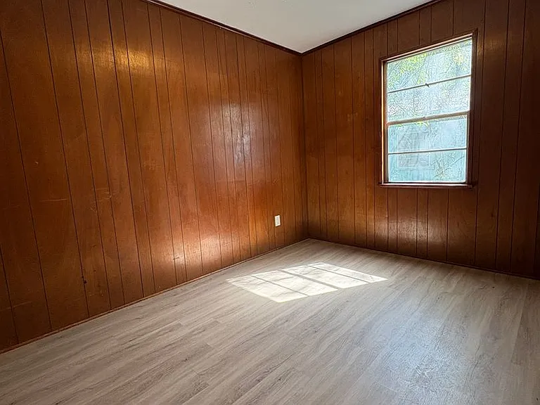 513 Sassafras Ave — Photo 11