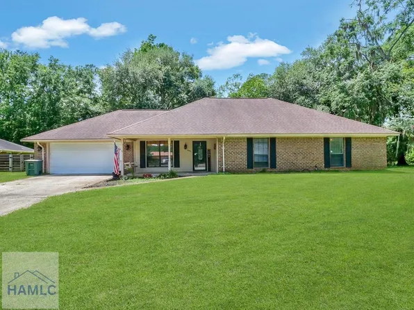 404 Wood Dale Dr, Hinesville, GA 31313