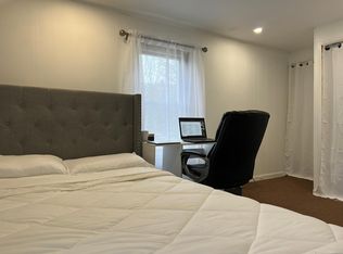 25 Holbrook Ave APT 3, Stoughton, MA 02072