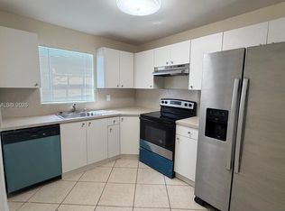 1130 NW 43rd Ter, Fort Lauderdale, FL 33313