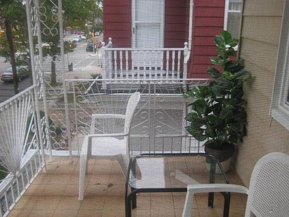 5th image of 447-449 Roseville Ave