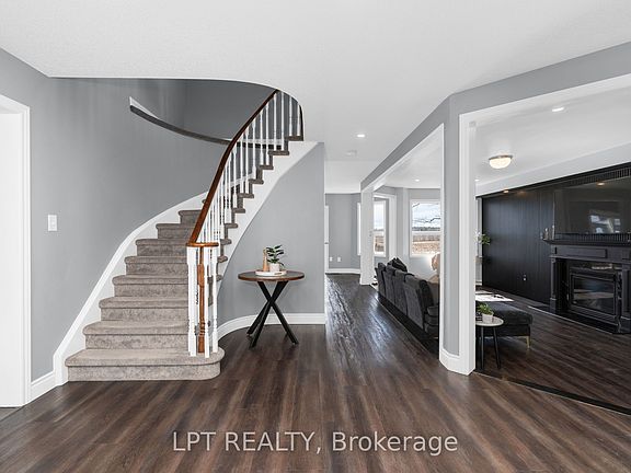 5th image of 47 Northview Cres