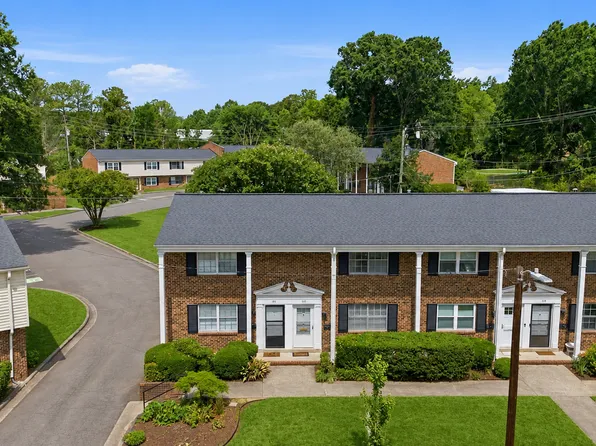 1002 Willow Dr, Chapel Hill, NC