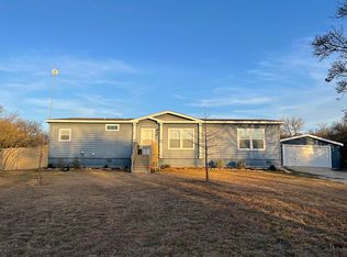 305 County Road 3830, San Antonio, TX 78253