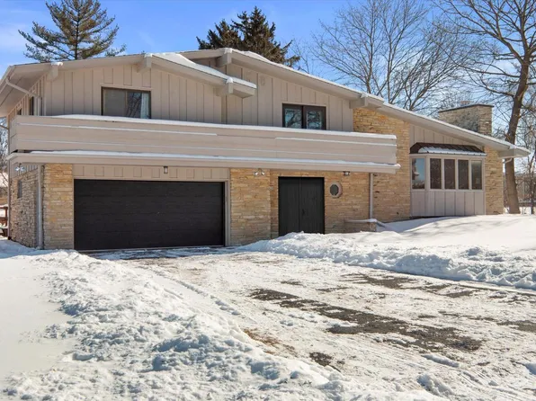 8430 North Greenvale ROAD, Milwaukee, WI 53217