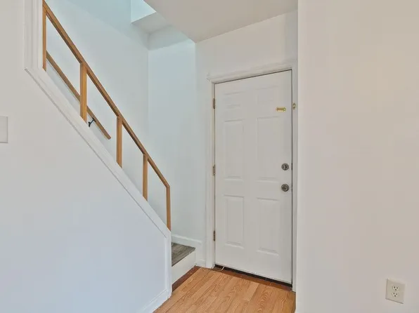 337 Summit Avenue image 16 of 25