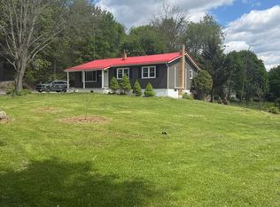 3269 Gwin Rd, Altoona, PA 16601