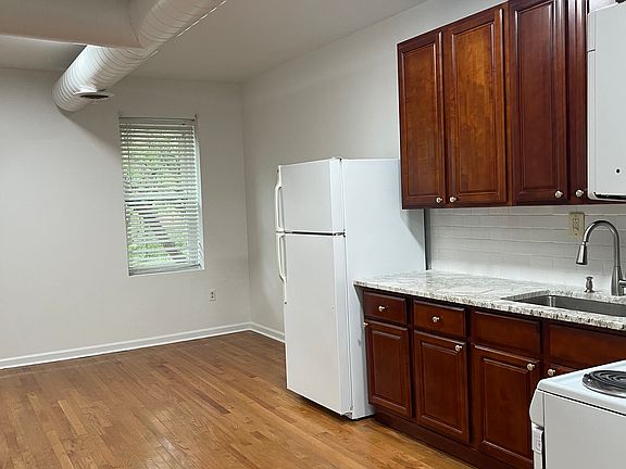 5th image of 1715 South St Floor 3