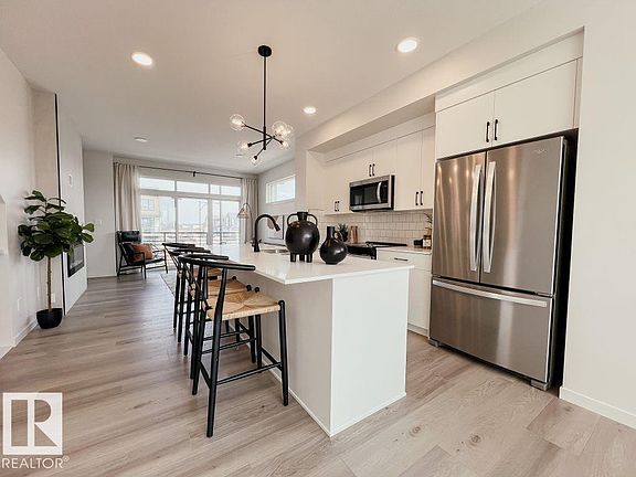 4th image of 2626 Alces Way