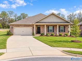 201 Poplar Hollow Dr, Harvest, AL 35749