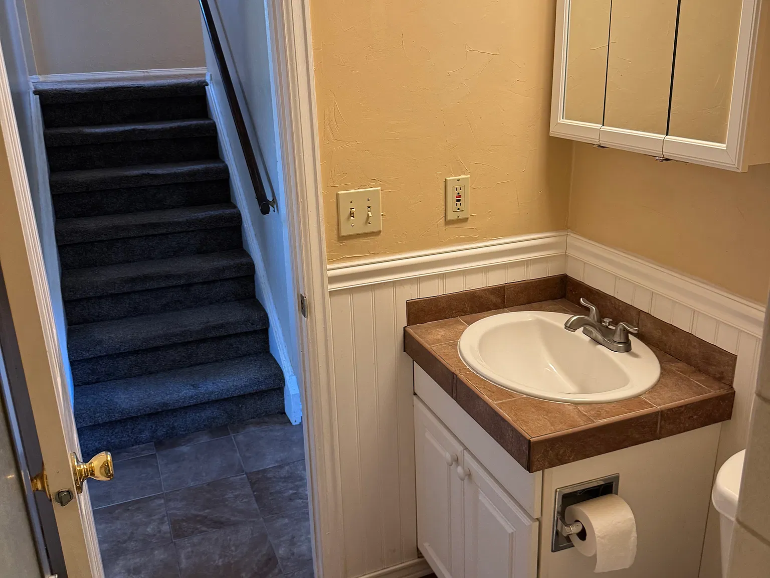 3 bed, 1.5 bath, 1600 sqft, $2,600 — Photo 4