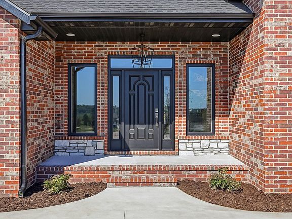 3rd image of 1755 W Gaslight Drive
