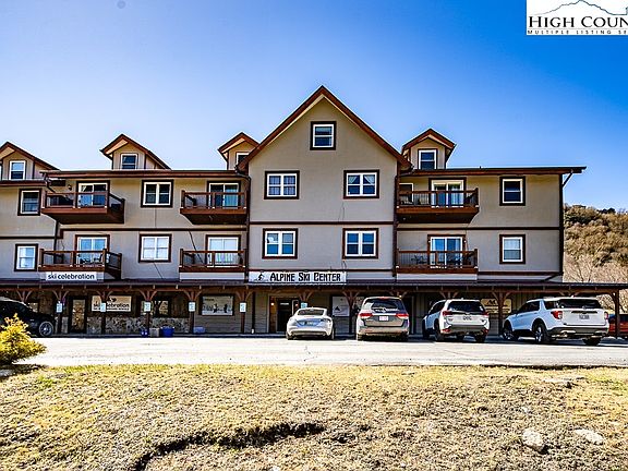 4th image of 1005 Beech Mountain Parkway #207