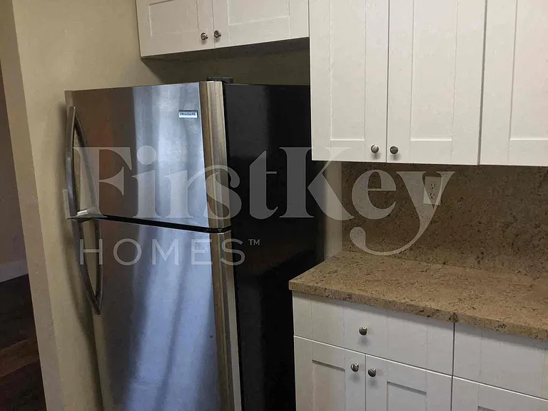 10020 SW 37th St — Photo 12
