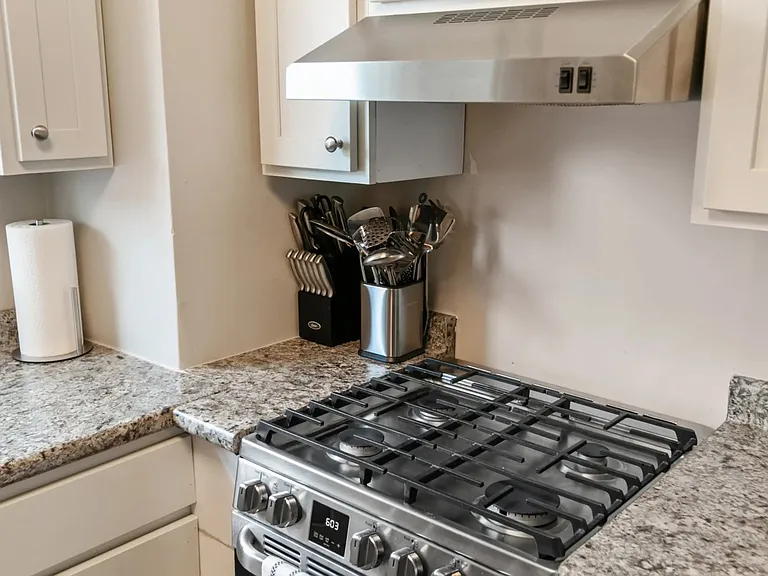 233 North Ave #2 — Photo 9
