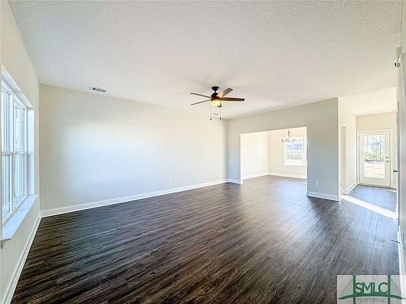 3rd image of 51 St. Johns Court E