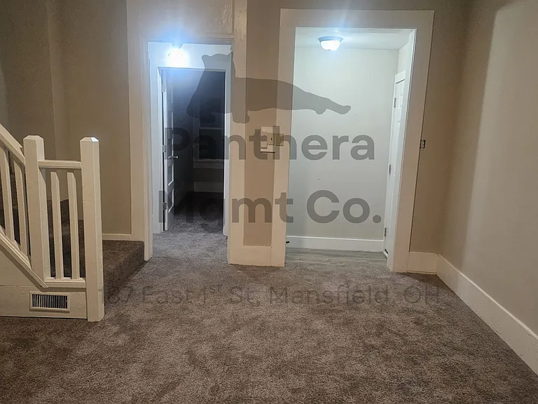 187 E 1st St — Photo 6