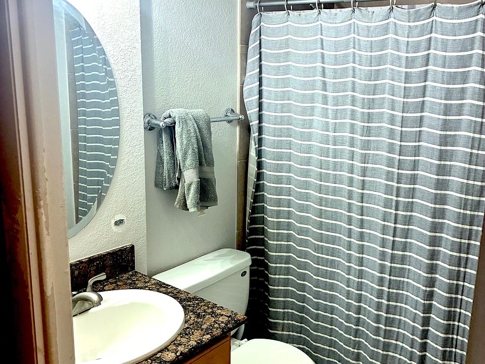 1st image of 909 Logan St APT 4D