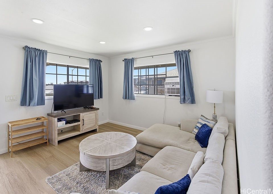 1st image of 91-1040 Kaiau Ave #12F