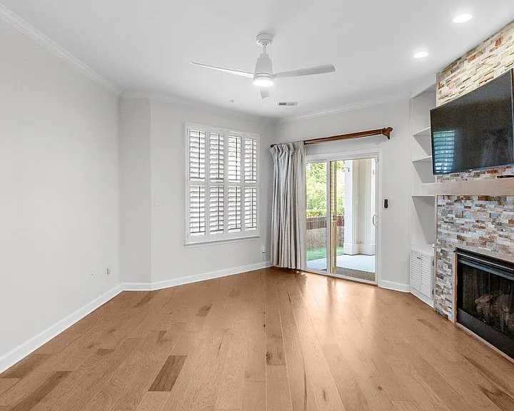 714 Northeast Dr #52 — Photo 29