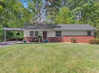 2821 4th Street Pl NW, Hickory, NC 28601