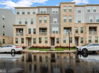 42558 Invergordon Ter, Sterling, VA 20166