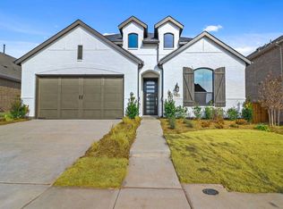 1856 Leo Dr, Van Alstyne, TX 75495