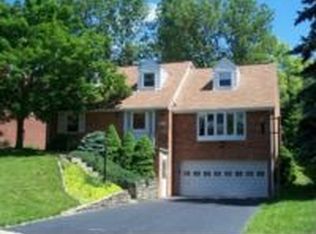 567 Sandrae Dr, Pittsburgh, PA 15243