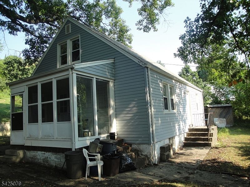 1st image of 290 Central Ave