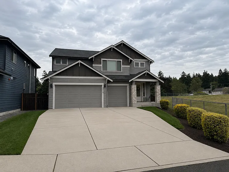 9816 S 200th Pl — Photo 2