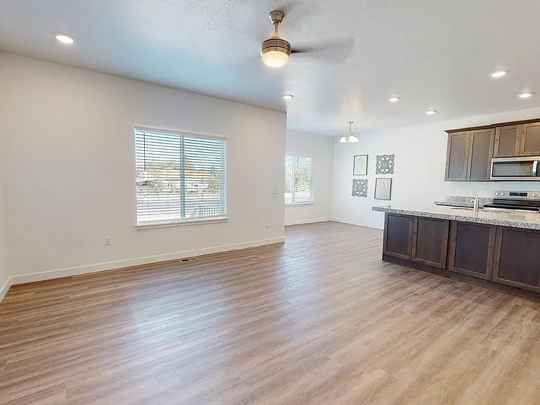 3374 W Sanctuary Ct — Photo 4