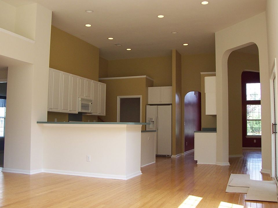 2nd image of 2228 Andover Way