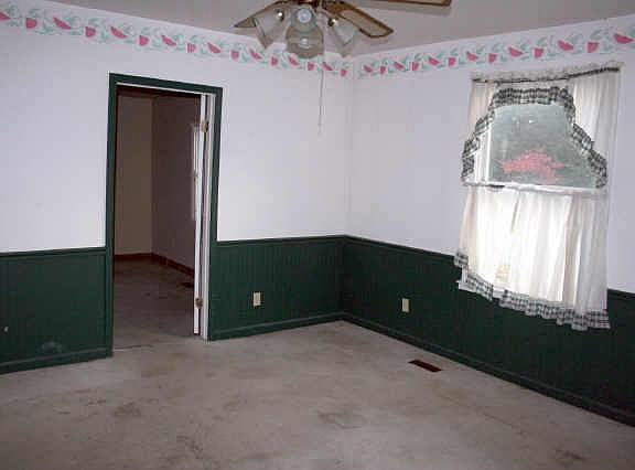 3rd image of 602 N Chambers St