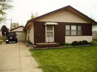804 5th Ave E, Oskaloosa, IA 52577